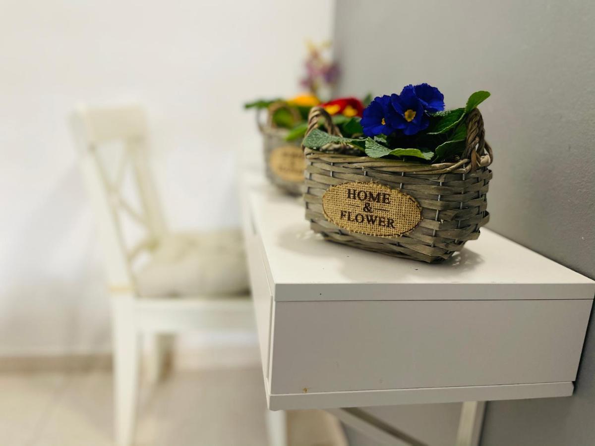 Hostal Lleida Barcelona Ngoại thất bức ảnh