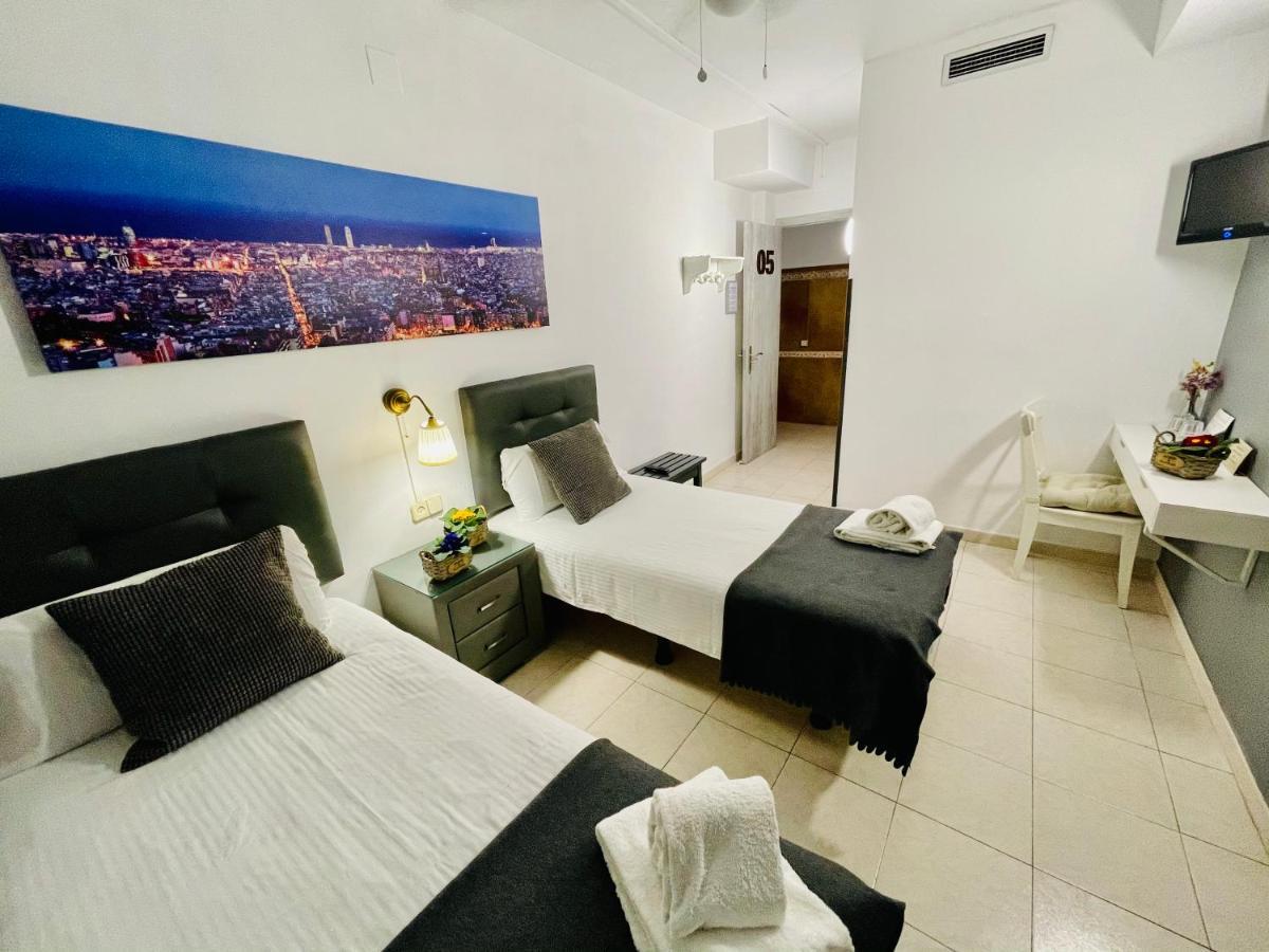 Hostal Lleida Barcelona Ngoại thất bức ảnh