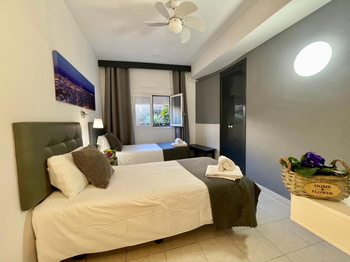 Hostal Lleida Barcelona Ngoại thất bức ảnh
