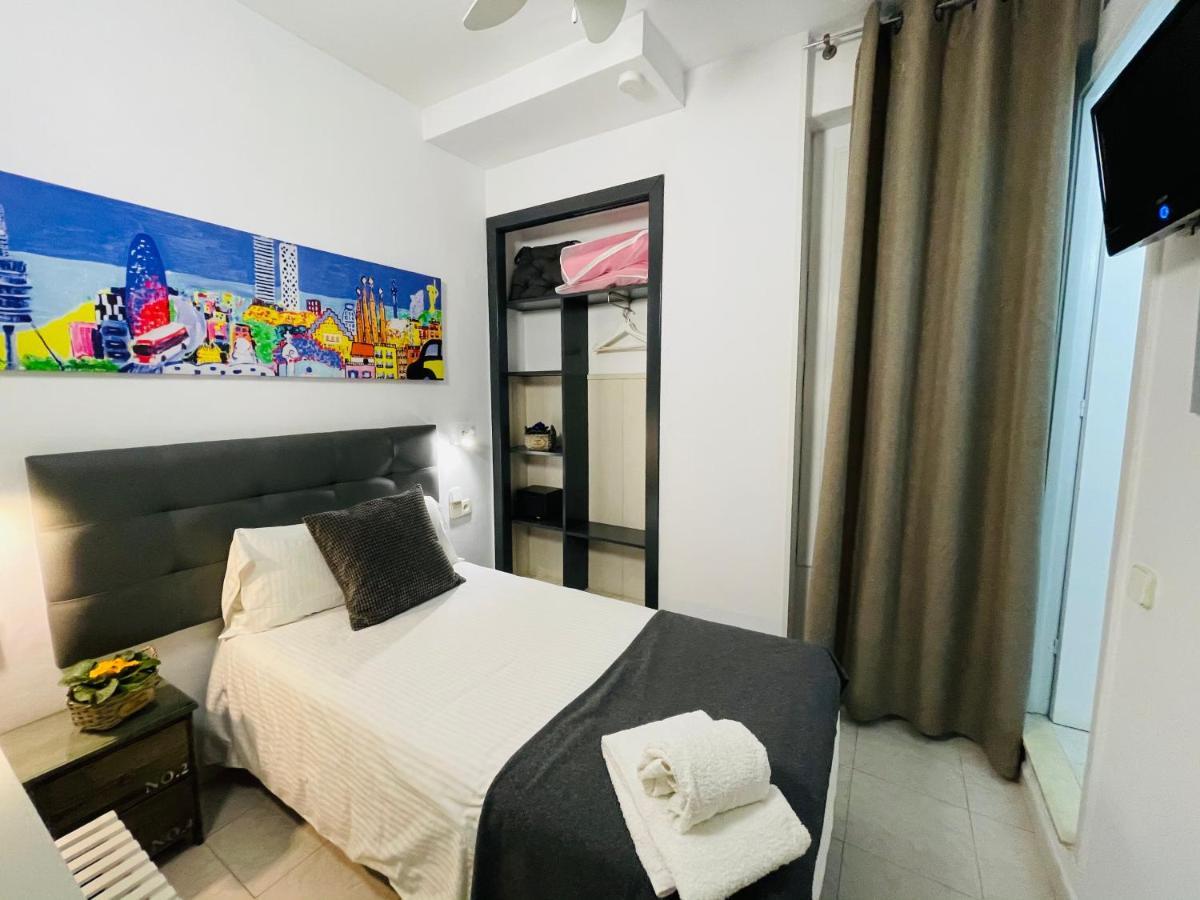 Hostal Lleida Barcelona Ngoại thất bức ảnh