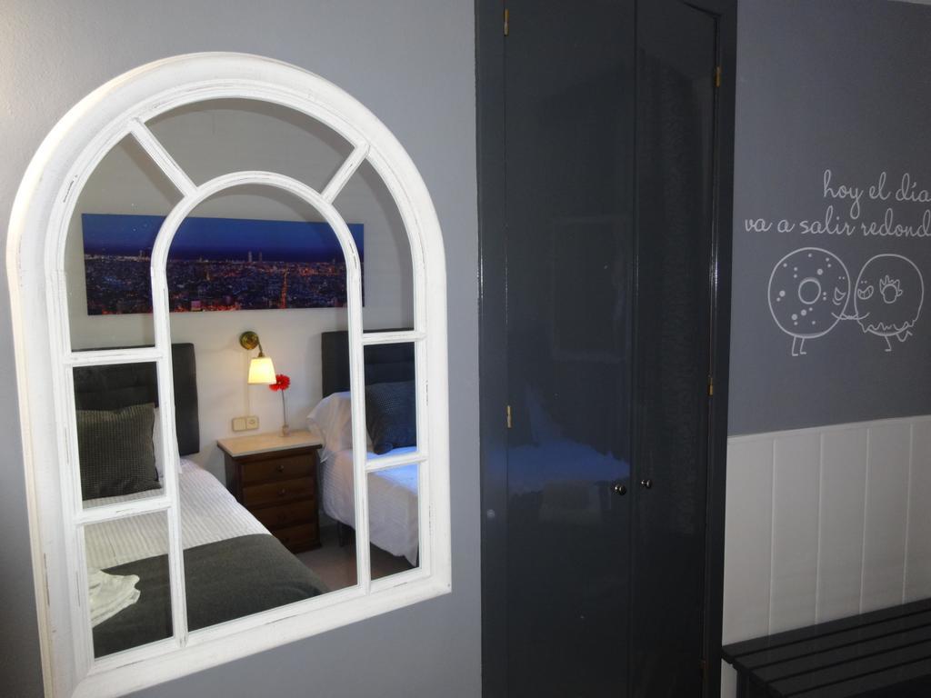 Hostal Lleida Barcelona Ngoại thất bức ảnh