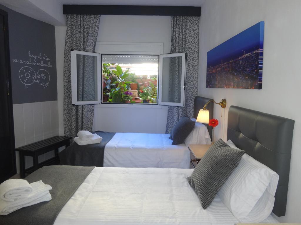 Hostal Lleida Barcelona Ngoại thất bức ảnh