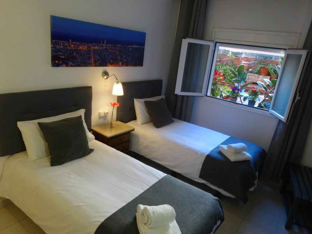 Hostal Lleida Barcelona Ngoại thất bức ảnh