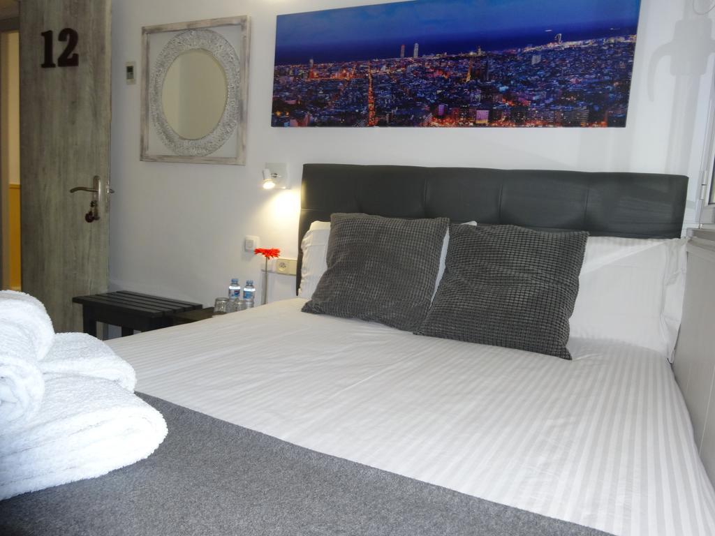 Hostal Lleida Barcelona Ngoại thất bức ảnh