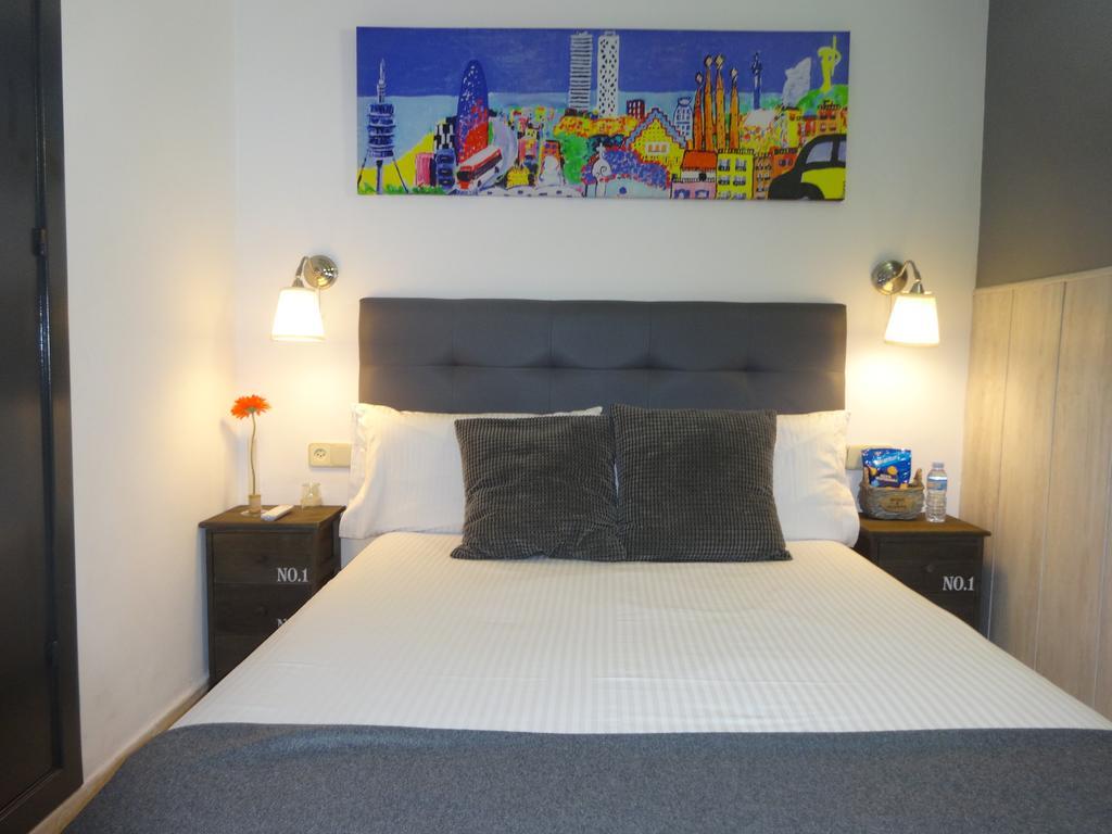 Hostal Lleida Barcelona Ngoại thất bức ảnh