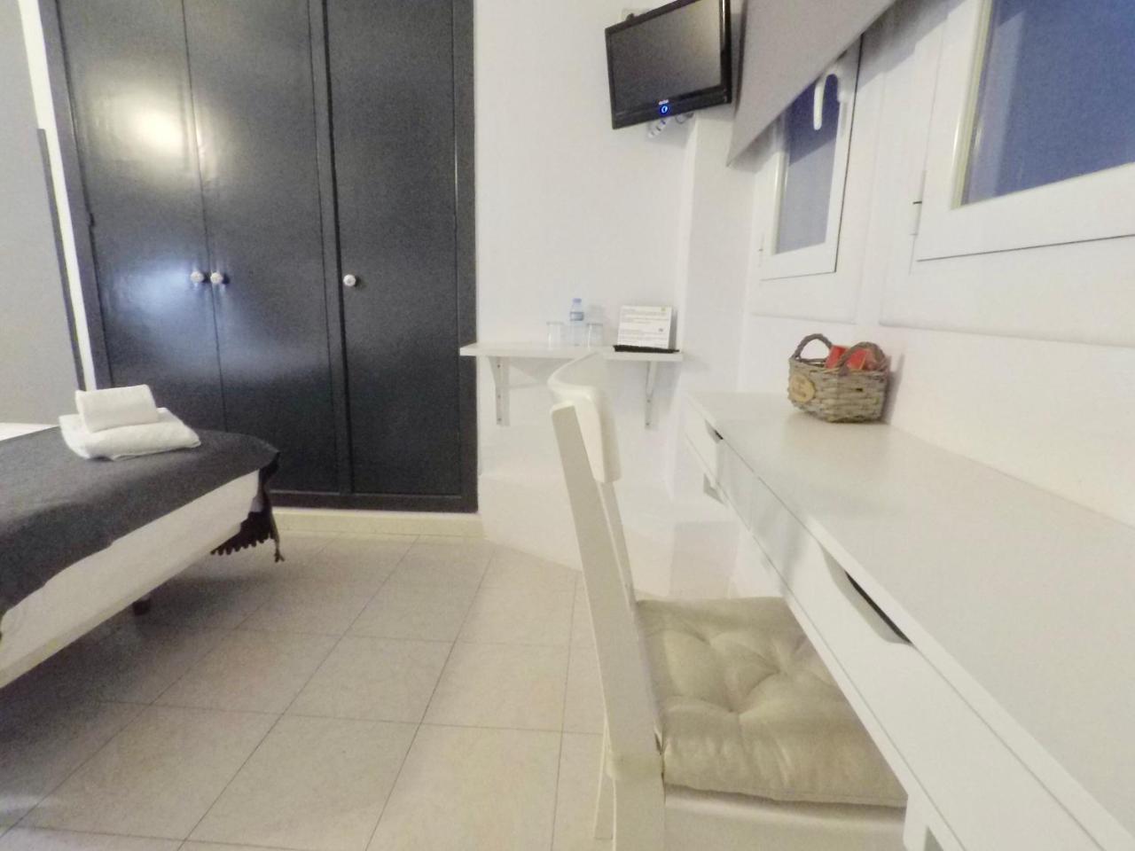 Hostal Lleida Barcelona Ngoại thất bức ảnh